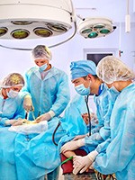 Trop de bavardage en salle d'opération favorise les infections