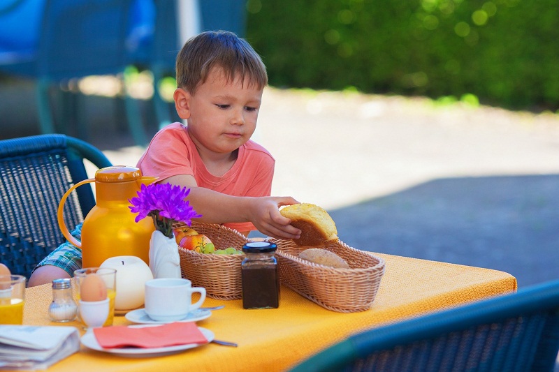 6 conseils pour adopter de bonnes habitudes alimentaires dès le plus jeune âge